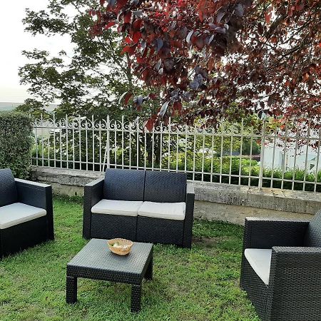Gite Des Agapanthes Lacroix-sur-Meuse Экстерьер фото